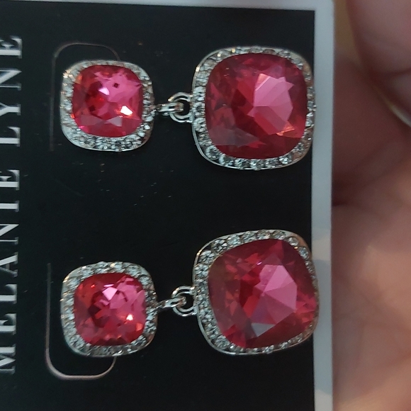 Ear Rings - Picture 3 of 3